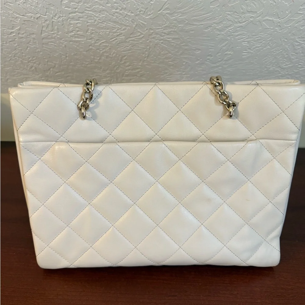 kate spade White Quilted Leather Chain-Handle Tote